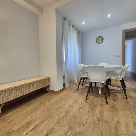 1a142 Moderno De 3 Apartment *