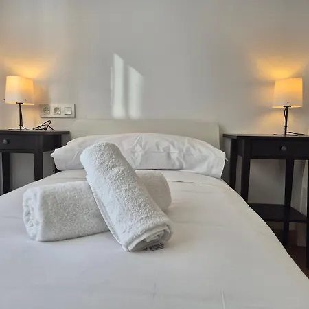 1a142 Moderno De 3 Apartment *